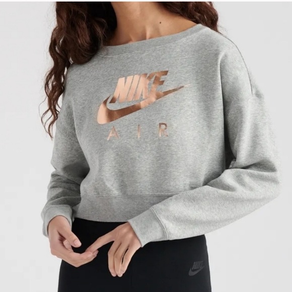 Nike women’s crew sweatshirt - Picture 2 of 4